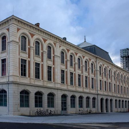 116 Chic & Cosy Grand Appart Moderne 65M2 Hypercentre Wifi Smart Tv Netflix Apartment Saint-Etienne  Exterior photo